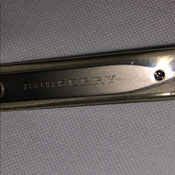 Burberry Sunglasses wayfarer BE4211 - Picture 3 of 6